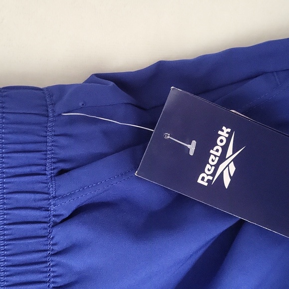Reebok Women's Blue Shorts - Picture 2 of 6